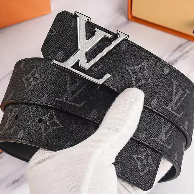 Louis Vuitton (LV) Belts
(12 colorways)