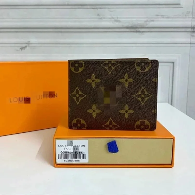 Louis Vuitton (LV) Wallets
(14 Styles)